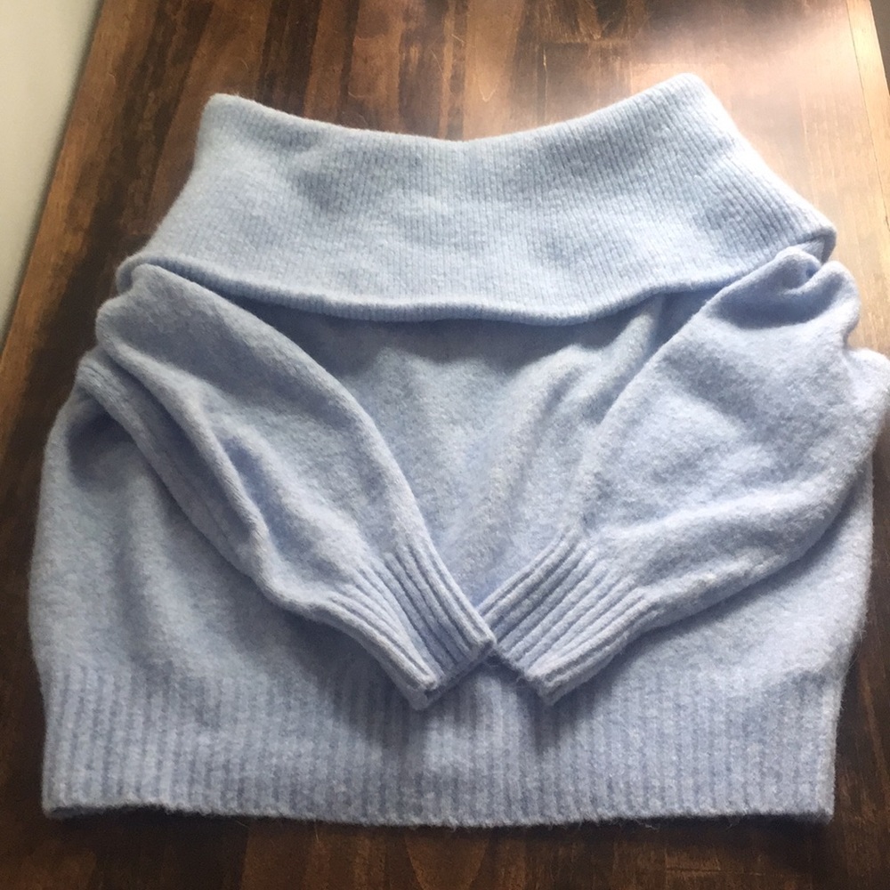 Off the shoulder sweater [size S]